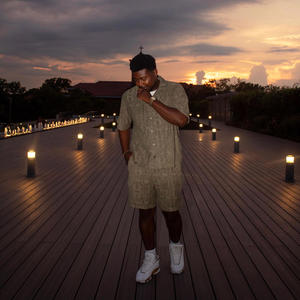 Rooftop Ambition (feat. Latifa White & ItsCakess) (Explicit)