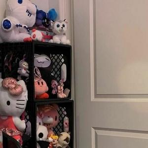 interlude for a girl who doesn't even know (Explicit)