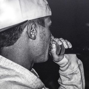 Между небом и землей (Explicit)