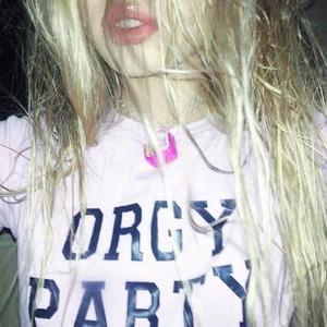 sexual intentions (xin) (Explicit)