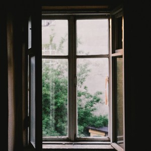 멍하니 바라보다 (In a Daze)