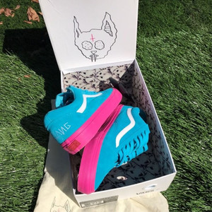 VANS (2020) (Explicit)