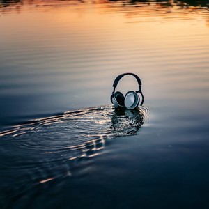 Slow Dance Of Thoughtful Days