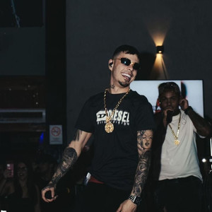 Toma Dos Drake