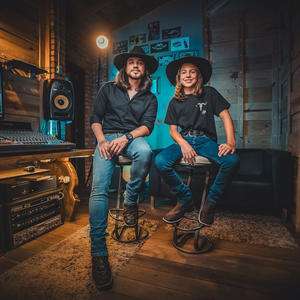 Jardim Incolor (feat. João Dalzoto)