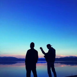 彝蒙组合 - 在那遥远的地方