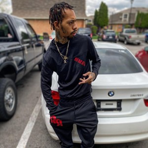 WEIGHT OF THE WORLD(feat. DYCEGAME) (Explicit)