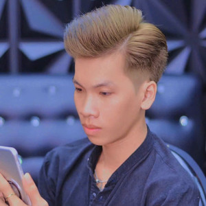 Vừa Hận, Vừa Thương, Vừa Là Ngoại Lệ