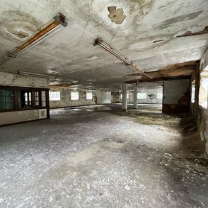 Square Peg (Live at the Itmann Co. Store)