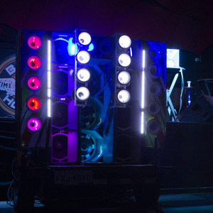 Mc Kesley da VS - To Gostando To Adorando (Explicit)