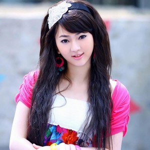 我们相爱在南山红 (伴奏)