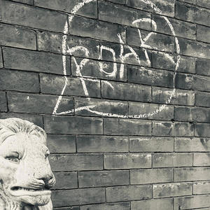 Roar (feat. Garret Kuchmaner, Alex Miller, Eric Finkelstein, Dustin May, Andru Dennis, Kamryn Russell & Nick Frank)