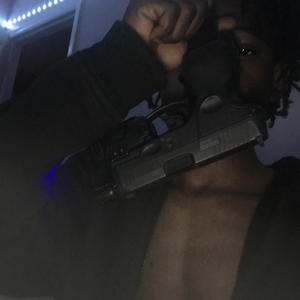 Keep it closed ft lilpxn5 (Explicit)