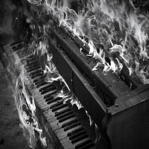 Hold My Own (feat. Tragedy Khadafi) (Explicit)