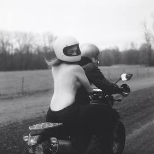 狄奥尼索斯乐队 - 仿佛，爱，使我们投了罗网