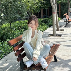 phone kisses (Slowed 3D)