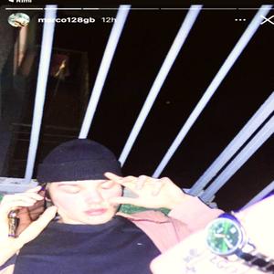 man tapataas nav (Explicit)