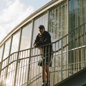 2 sweet 4 me (feat. Shum)