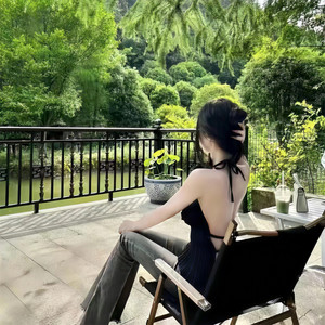 Fallin' Out(吉品宝乐)