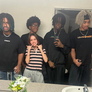 6lack (feat. luvfredo) (Explicit)