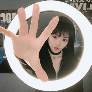 谢欣然 - 点亮那束光