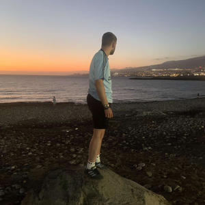 Mountain to the sea (Watching day turn to night )