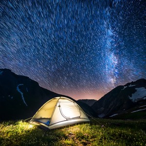 Frostbloom Over Sleeping Tides