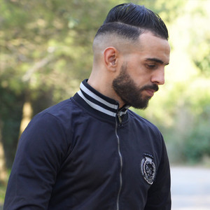 ta3djabni min talebass tabliya