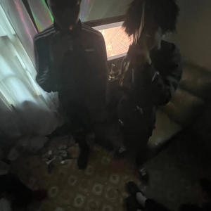 Lookingatme (Explicit)