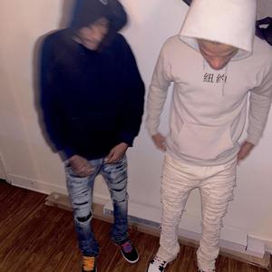 Twiin Towerz (Explicit)