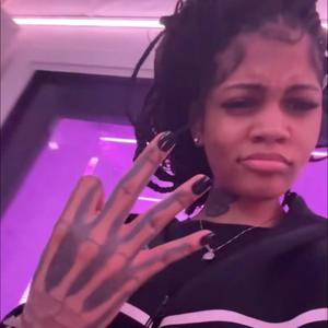 In my groove (feat. Hopout5.2 & 3benchasing) (Explicit)