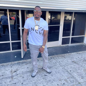 MONEY BAGGG (feat. YACK5) (Explicit)