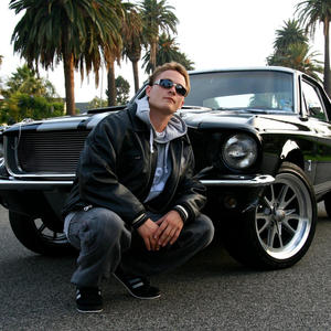 One Hand on the Wheel, One Hand on the Blunt (feat. Kaptive) (Explicit)