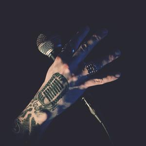 Kun mikki tippuu mennään