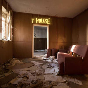 T HOUSE (feat. MURKZ) [Explicit]