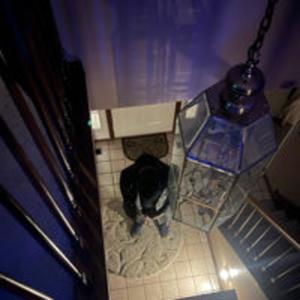 Crumble (feat. PRODBYVALUE)