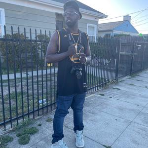 **** Everybody (Explicit)