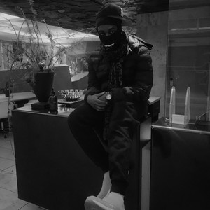 Control her(feat. YungGelo) (Explicit)