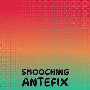 Smooching Antefix