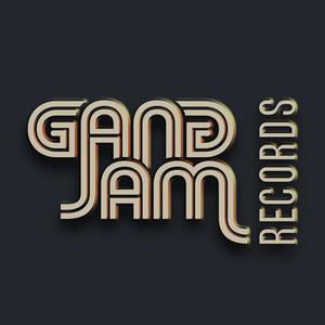 Tambor (feat. Carolina Ferreira)