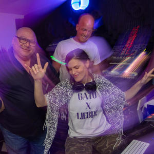 Gato x Liebre (feat. Juan Miguel) (Dj Oscar Leal & Dj Omar Leon REMIX)