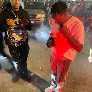 DONT LEAVE (feat. T5)