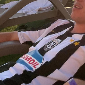 Vecchia Signora (feat. Alex Conde) (Explicit)