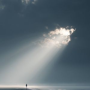 怀念的其实不是你