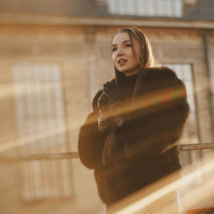 Aș pleca în lumea largă