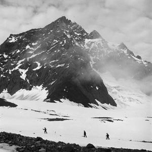 Aguacero (feat. Komba)