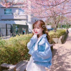 一个像夏天一个像秋天