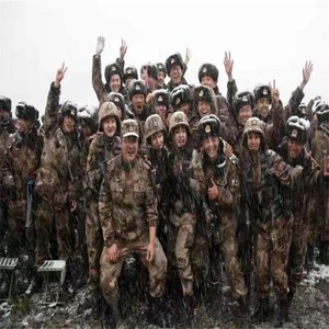 昆仑山上过大年 (伴奏)