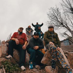 Barras de Oro (feat. NikoDekons, Gran Bajo, Sheck & El Crea) (Explicit)