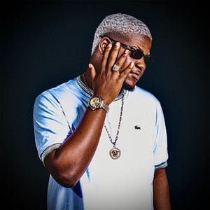 Bandida Com Bandido , A Princesa Também É De Favela